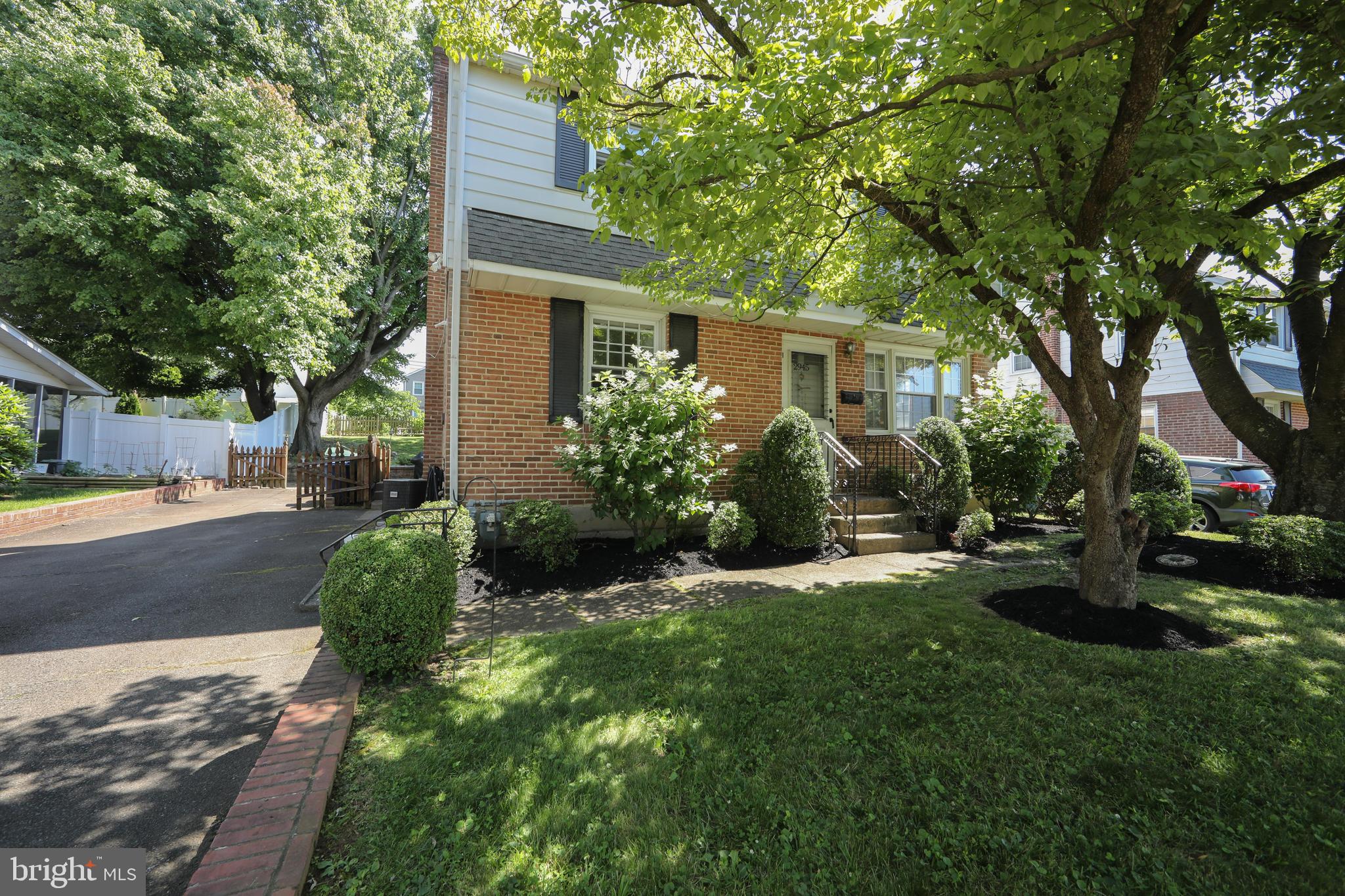 2945 Banner Road Willow Grove, PA 19090 - Photo 36 of 44 Front of home