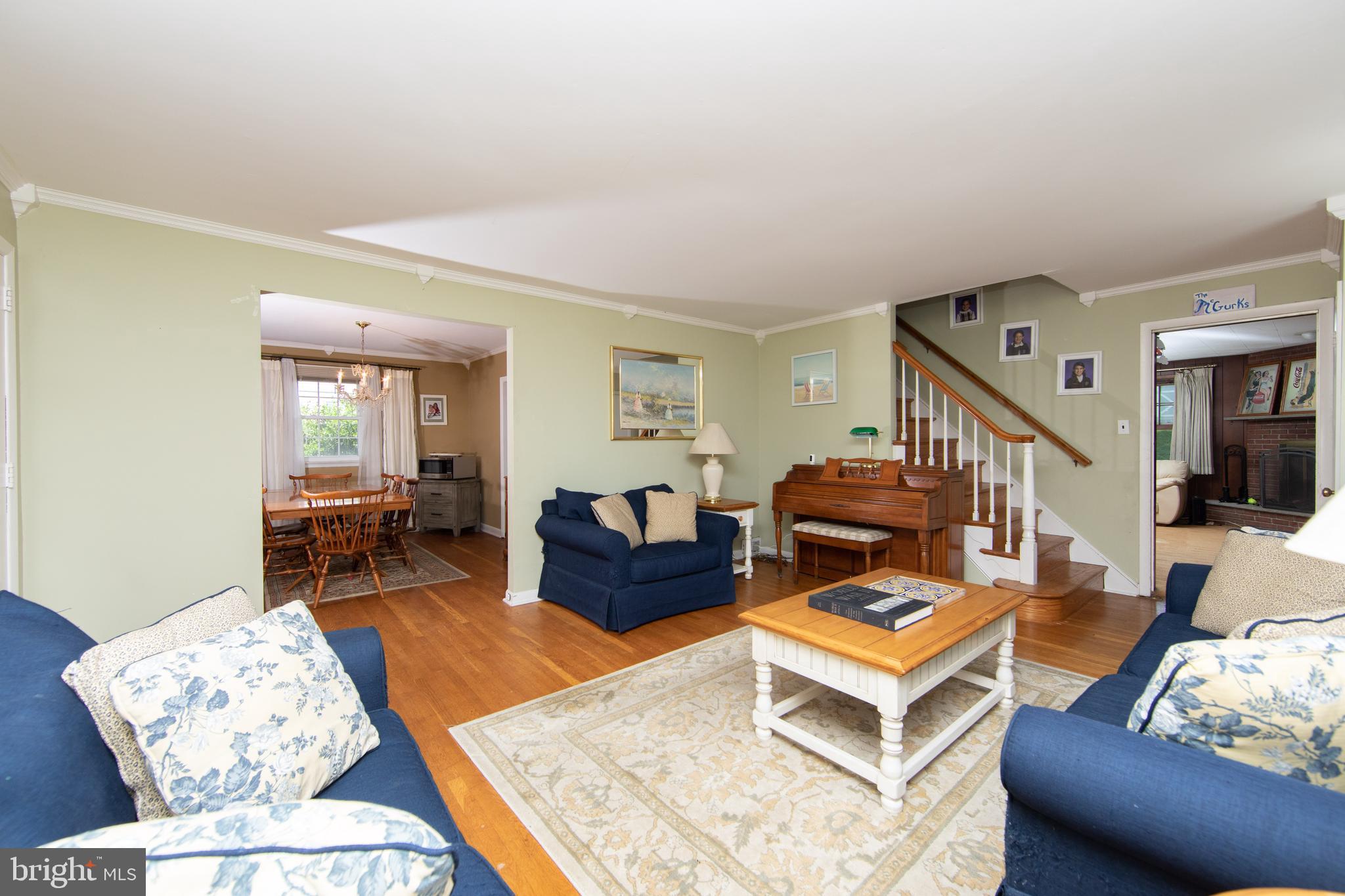 2945 Banner Road Willow Grove, PA 19090 - Photo 5 of 44 Living room