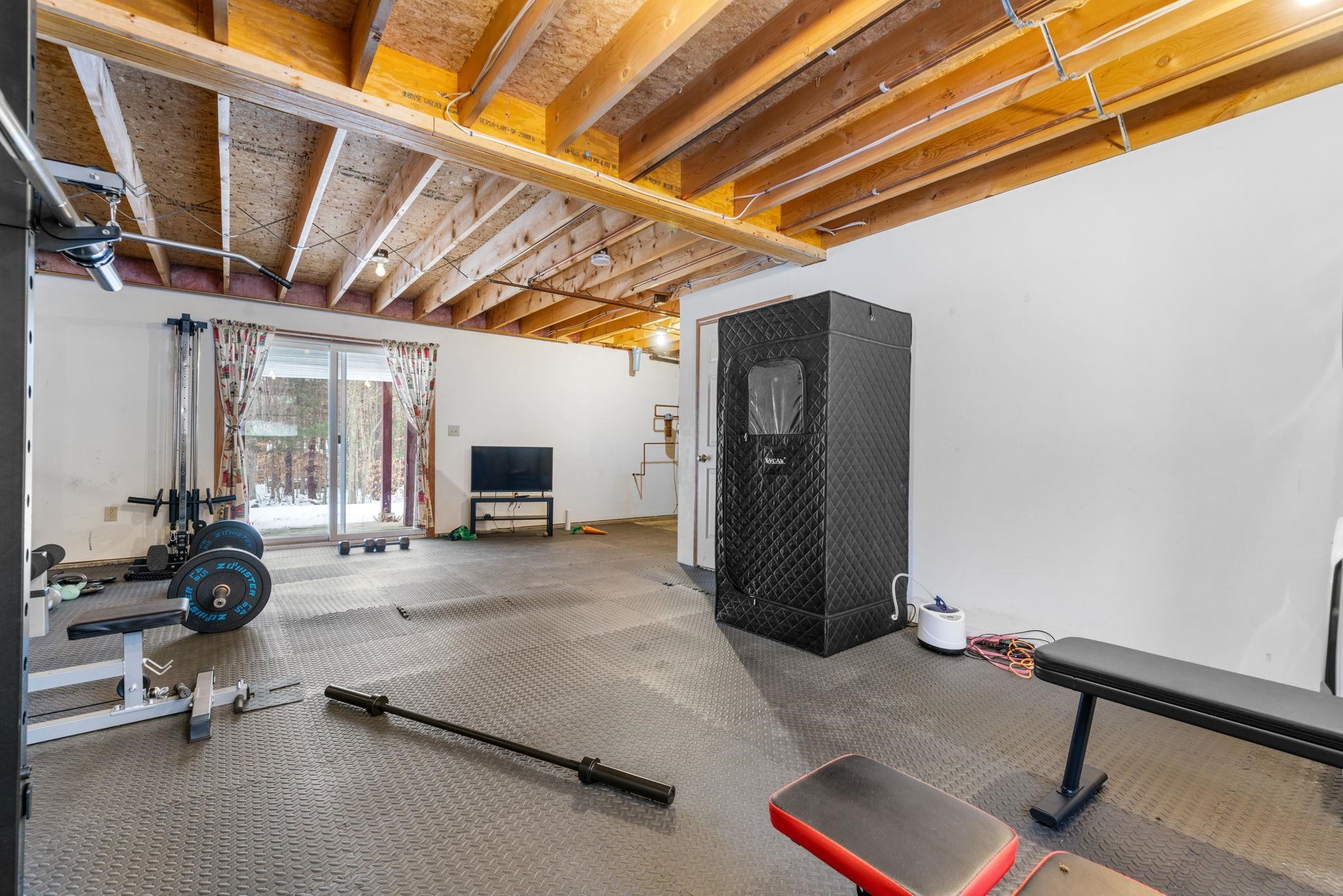 163 Warren Street Laconia, NH 03246 - Photo 26 of 40