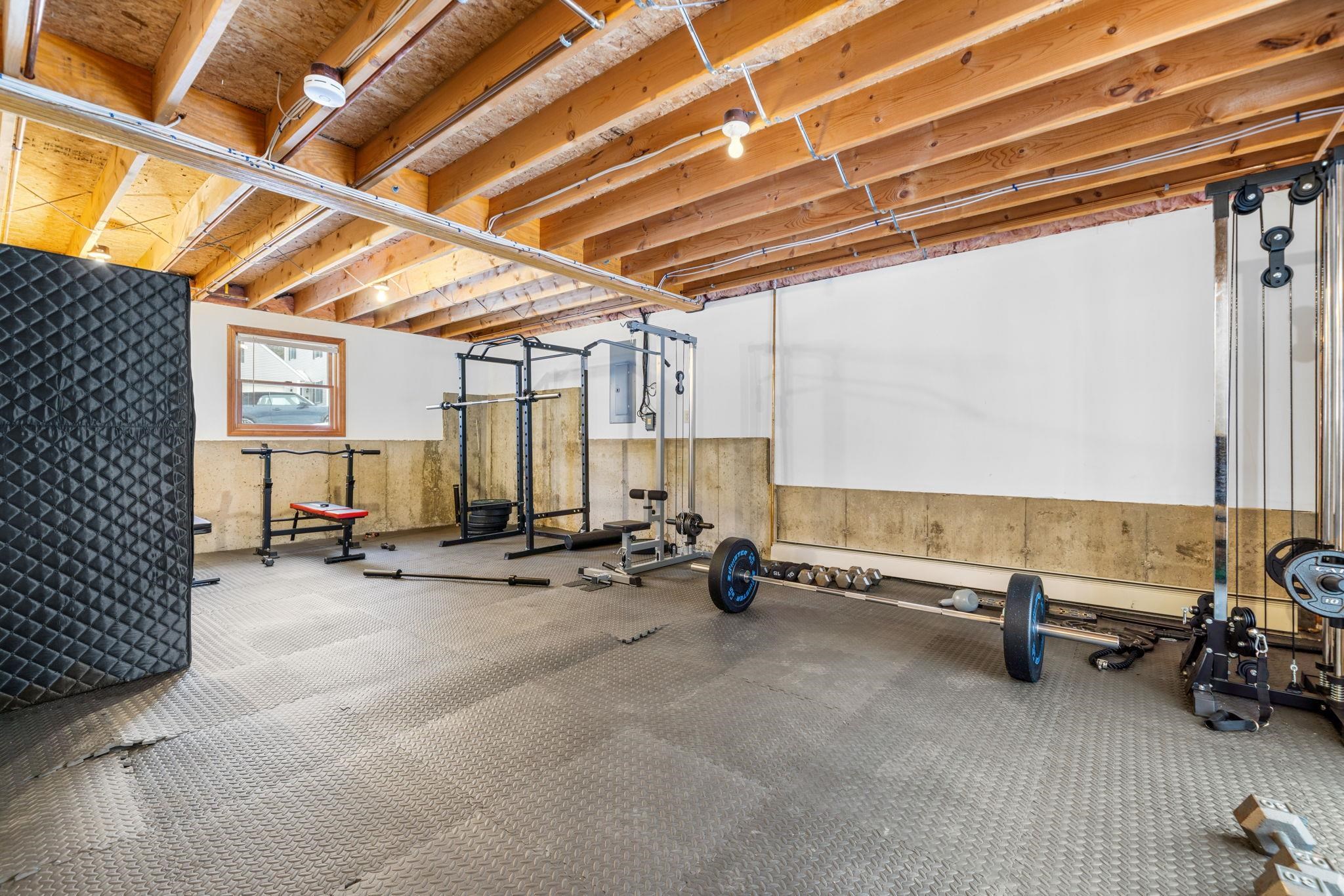 163 Warren Street Laconia, NH 03246 - Photo 27 of 40