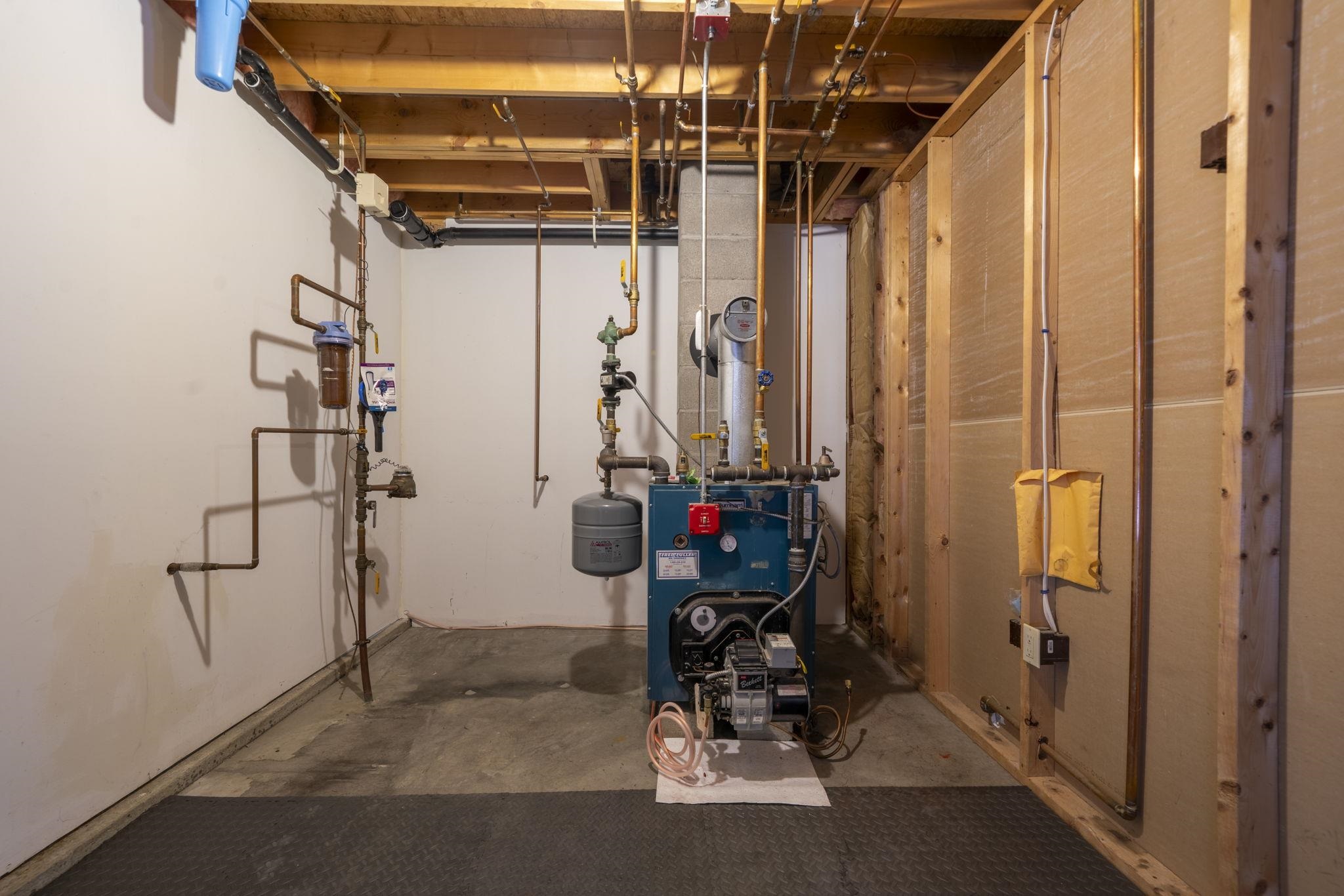 163 Warren Street Laconia, NH 03246 - Photo 30 of 40