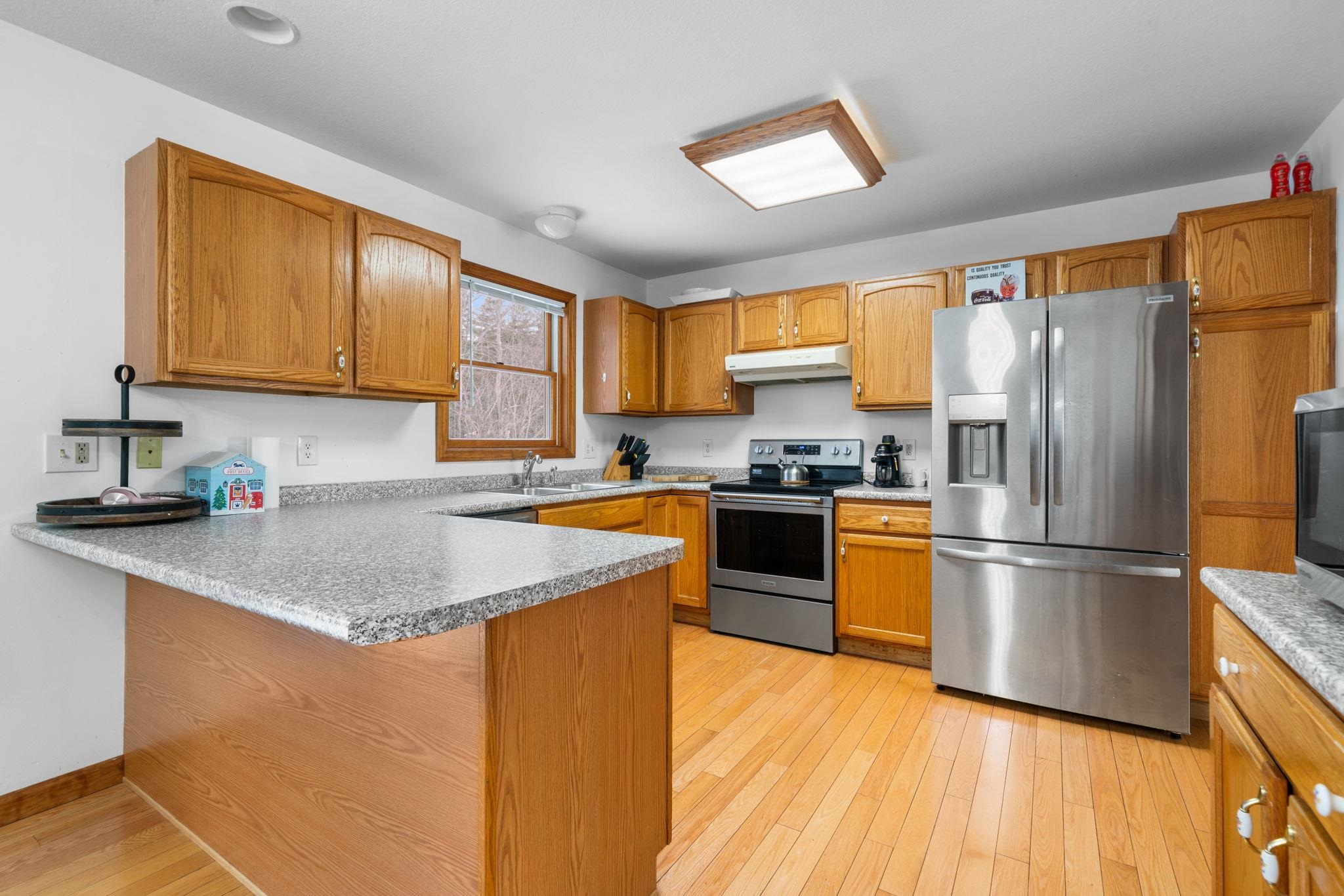 163 Warren Street Laconia, NH 03246 - Photo 6 of 40