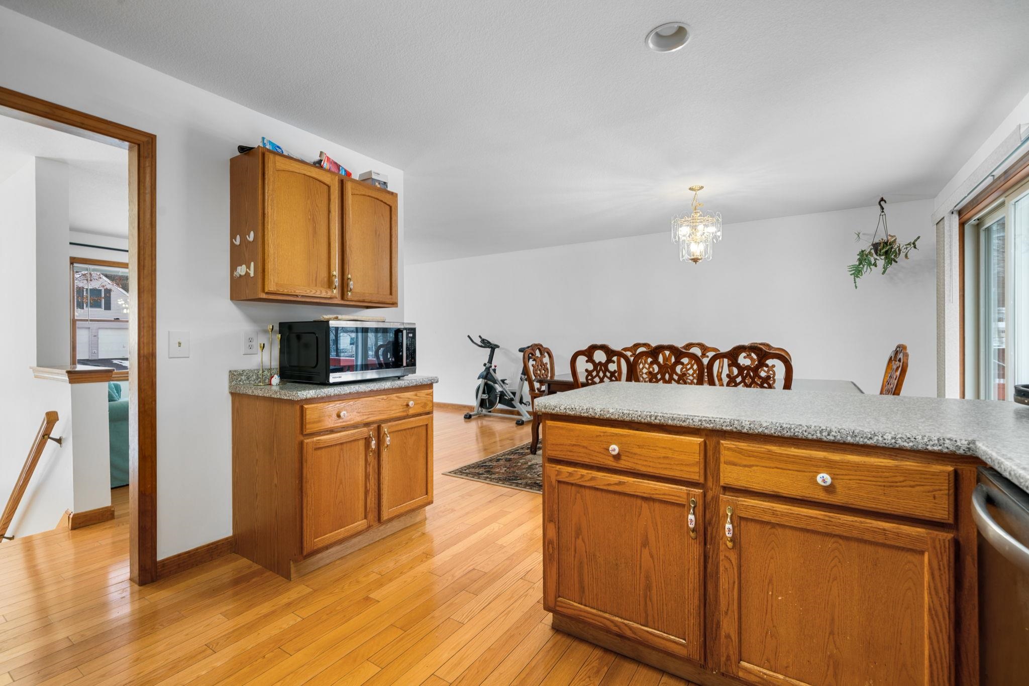 163 Warren Street Laconia, NH 03246 - Photo 9 of 40