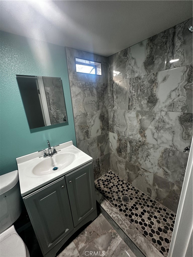 775 East Foothill Boulevard, Unit 14 Rialto, CA 92376 - Photo 22 of 28