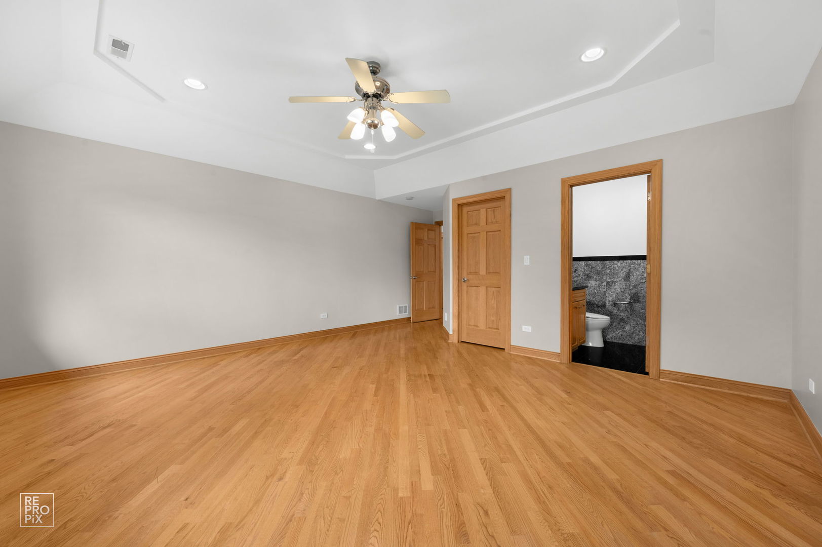 1017 Red Oak Street Addison, IL 60101 - Photo 26 of 36
