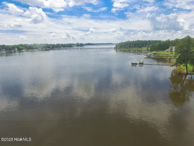 $700,000 | 362 Moore Lane, Bath, NC 27808