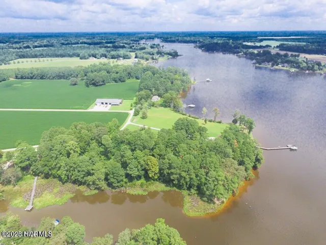 $700,000 | 362 Moore Lane, Bath, NC 27808