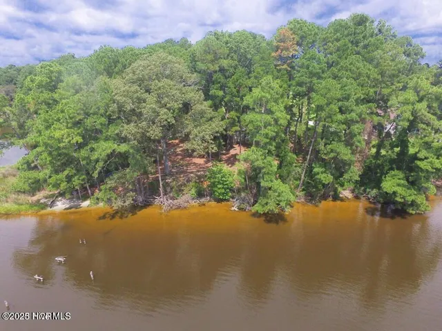 $700,000 | 362 Moore Lane, Bath, NC 27808