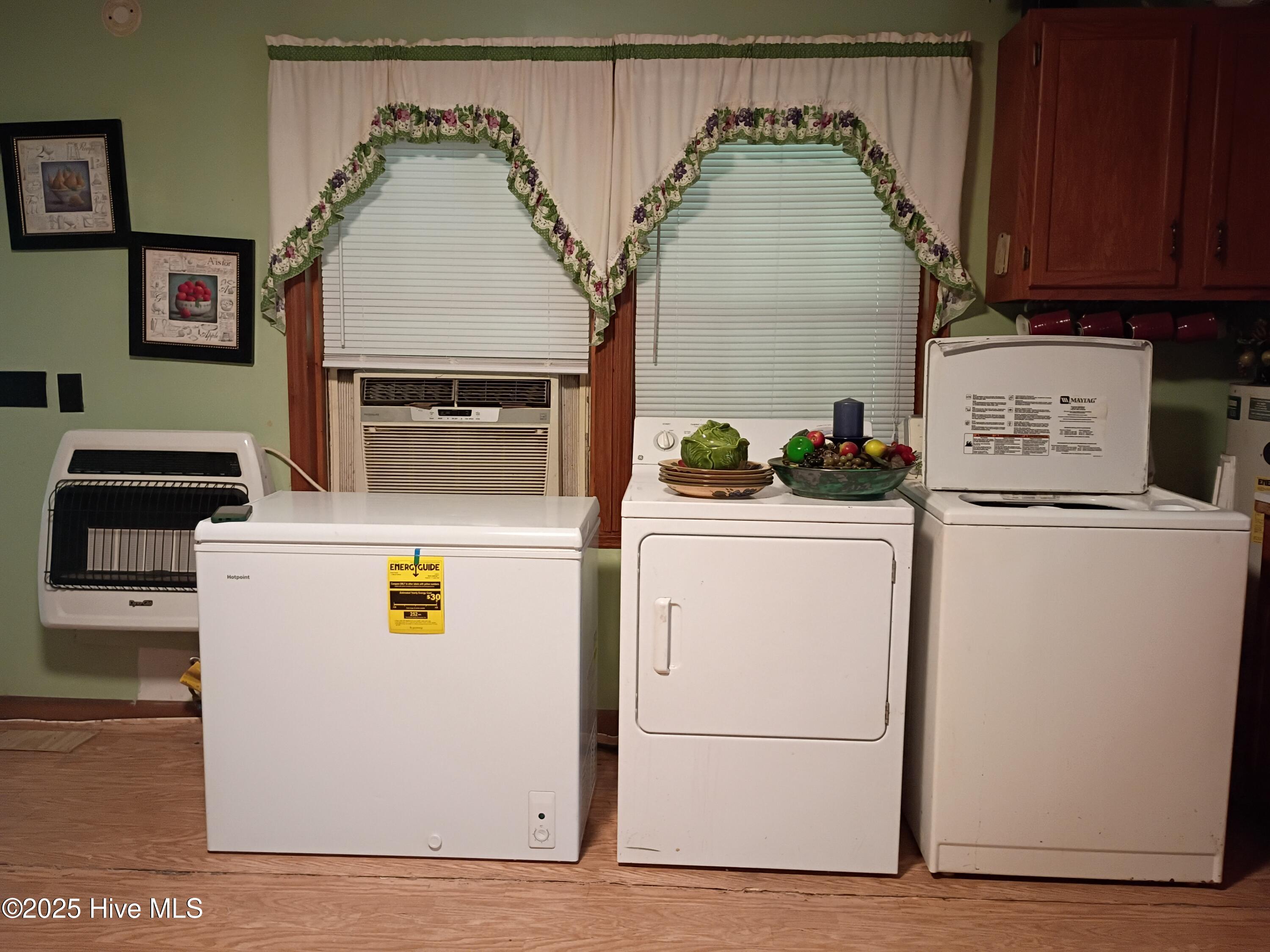 157 East Goodman Road Fair Bluff, NC 28439 - Photo 8 of 19 157 E Goodman appliances