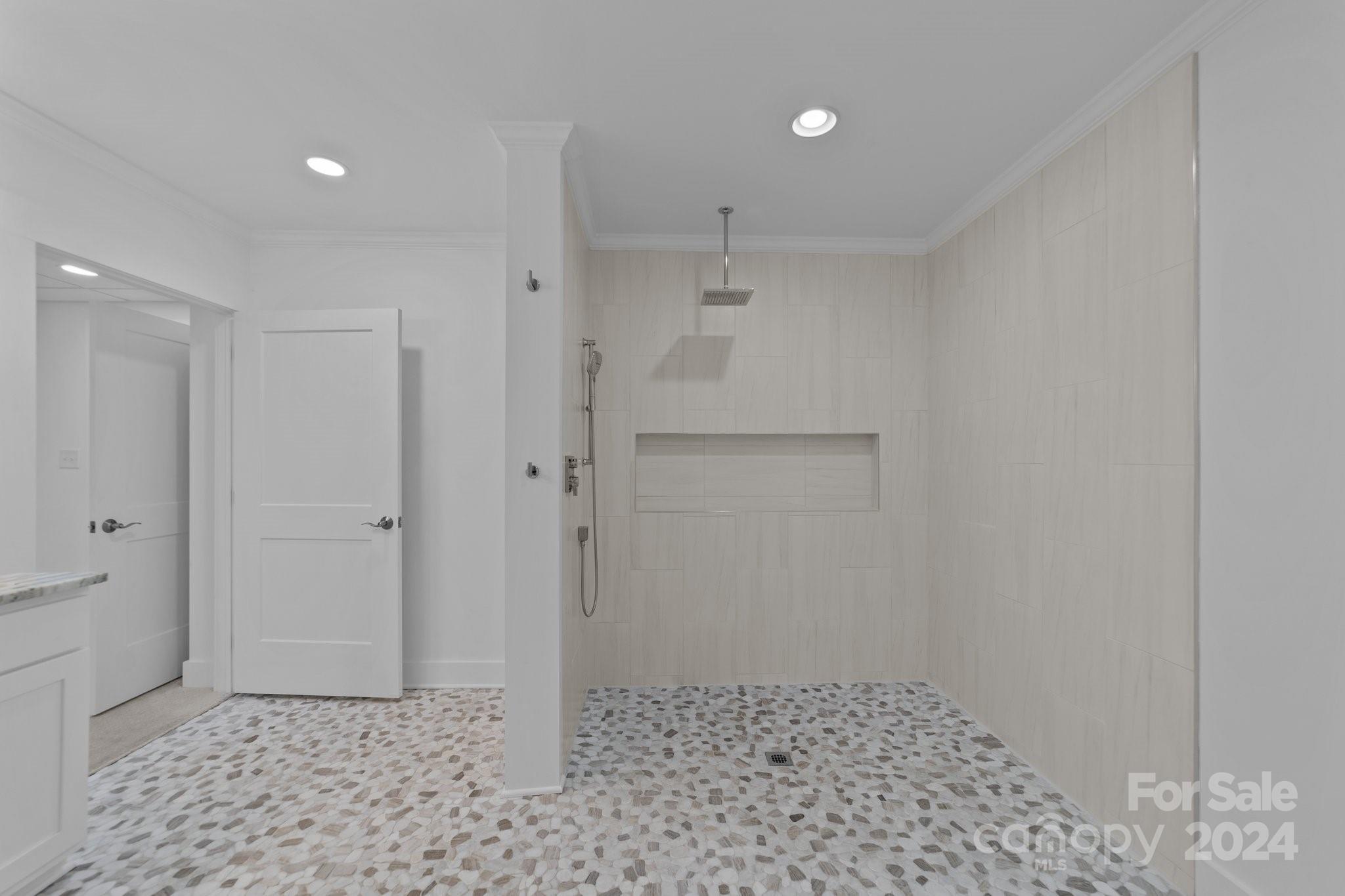 2615 Grey Road Davidson, NC 28036 - Photo 41 of 48 a bathroom with a sink