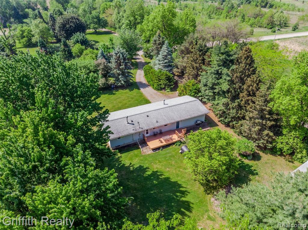5395 Faussett Road Howell, MI 48855 - Photo 33 of 48
