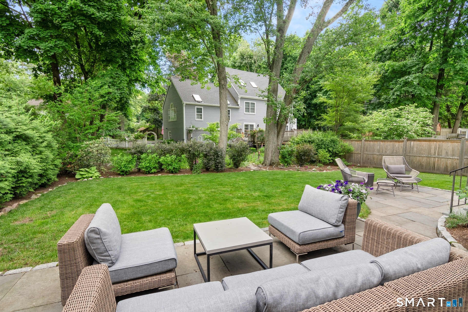 1644 Boston Post Road Darien, CT 06820 - Photo 40 of 40
