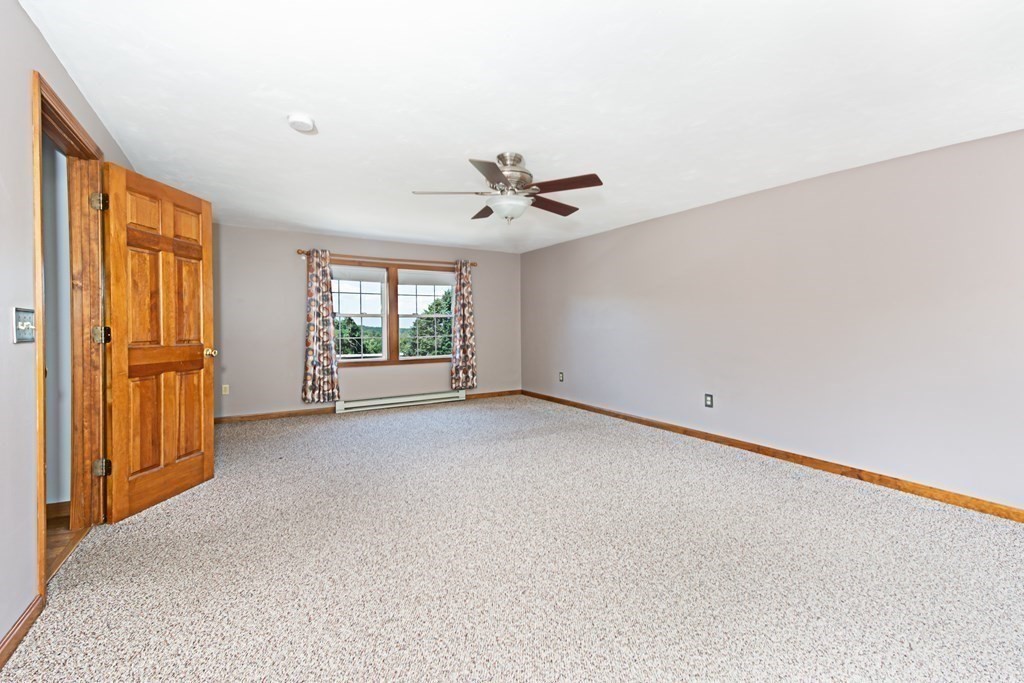 75 Wedgewood Road Worcester, MA 01602 - Photo 17 of 34 Gallery Image 17