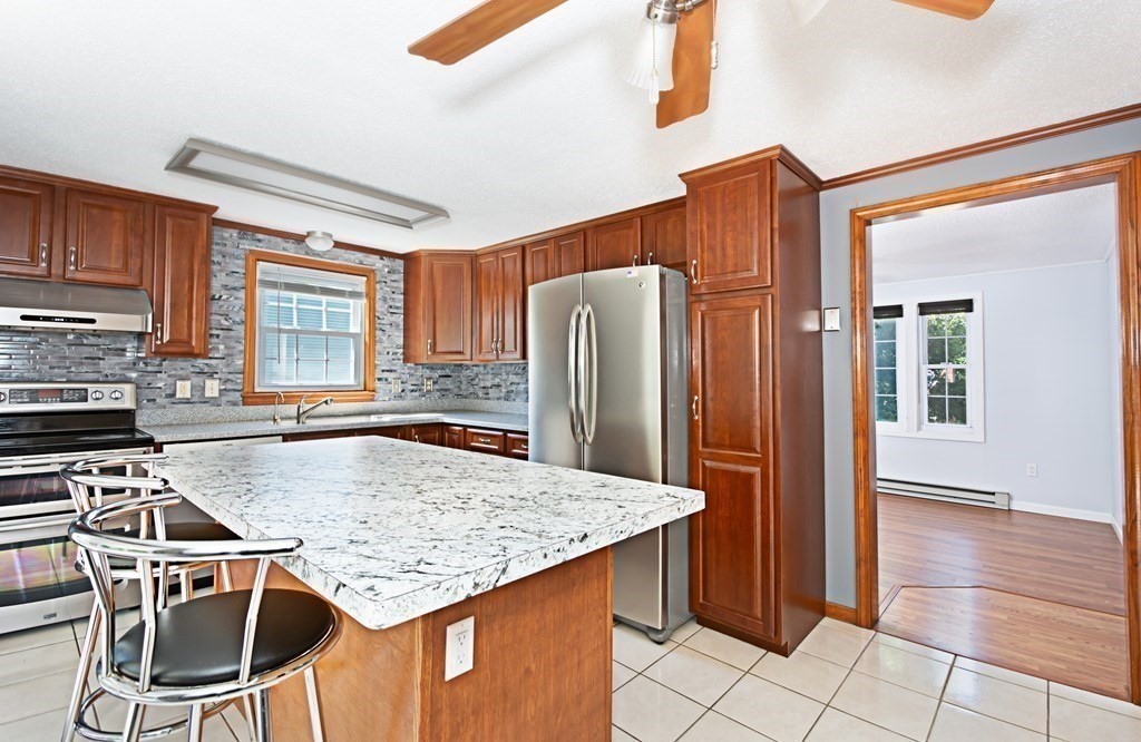75 Wedgewood Road Worcester, MA 01602 - Photo 10 of 34 Gallery Image 10