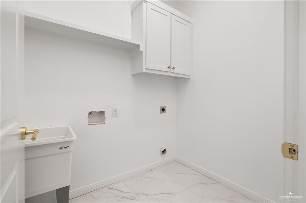 954 South Milanos Road Weslaco, TX 78596 - Photo 11 of 19