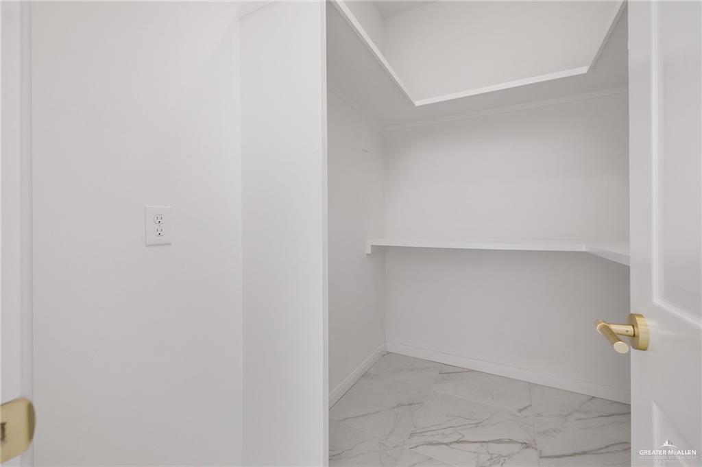 954 South Milanos Road Weslaco, TX 78596 - Photo 14 of 19