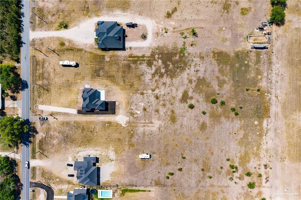 954 South Milanos Road Weslaco, TX 78596 - Photo 4 of 19