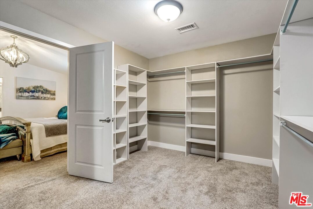 6754 Rhea Court Reseda, CA 91335 - Photo 26 of 55 Gallery Image 26