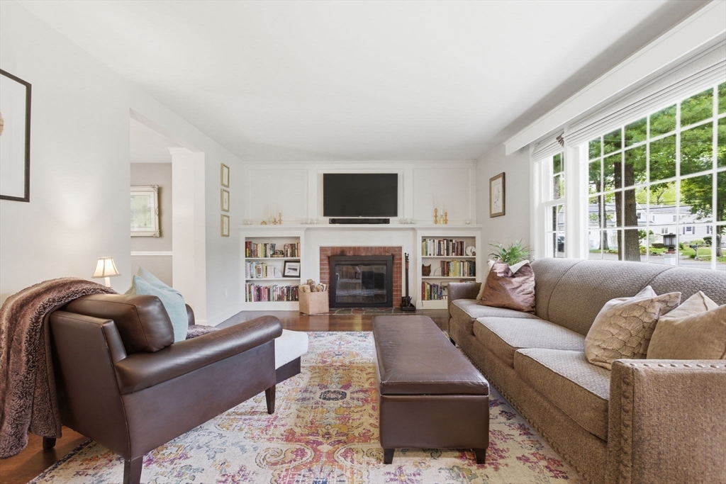 34 Brooksweld Road Canton, MA 02021 - Photo 5 of 37