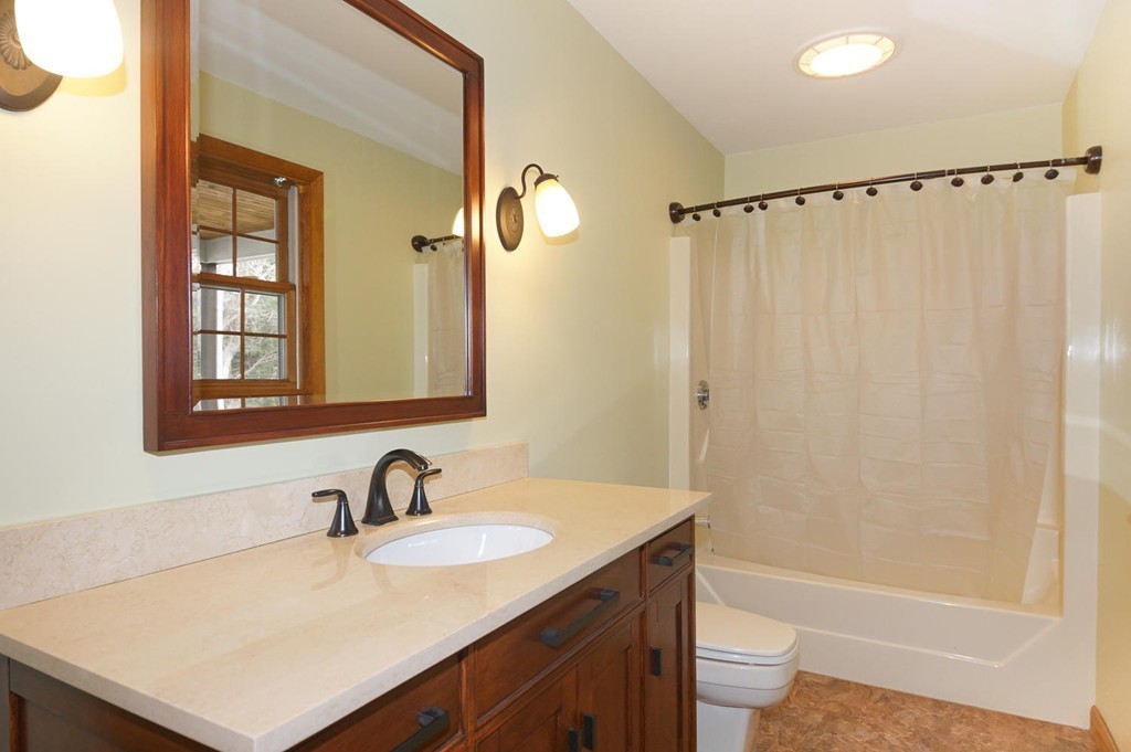 25 Ponakin Road Lancaster, MA 01523 - Photo 10 of 18