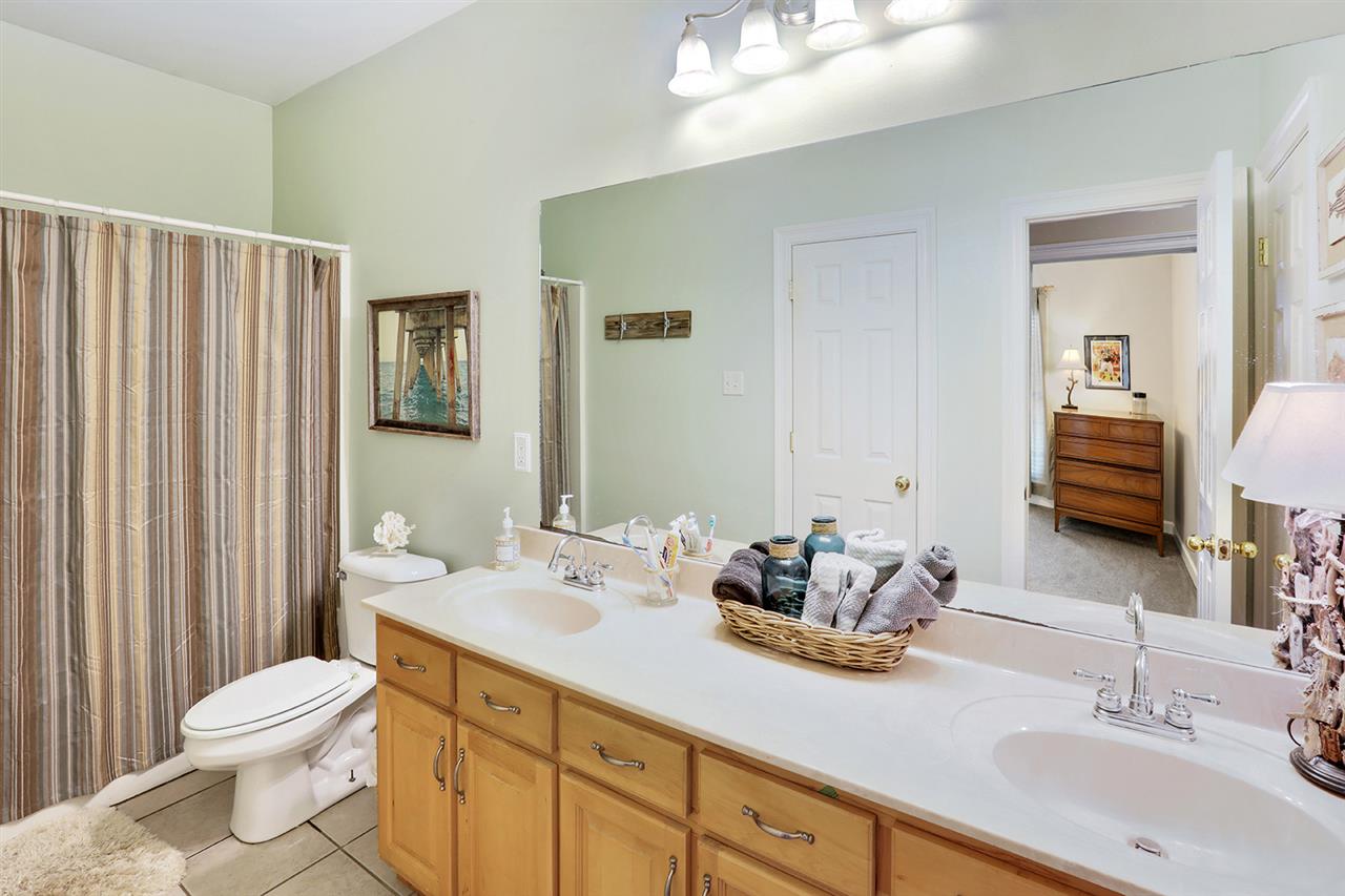 8505 Palmetto Way Foley, AL 36535 - Photo 13 of 20 Bathroom 2