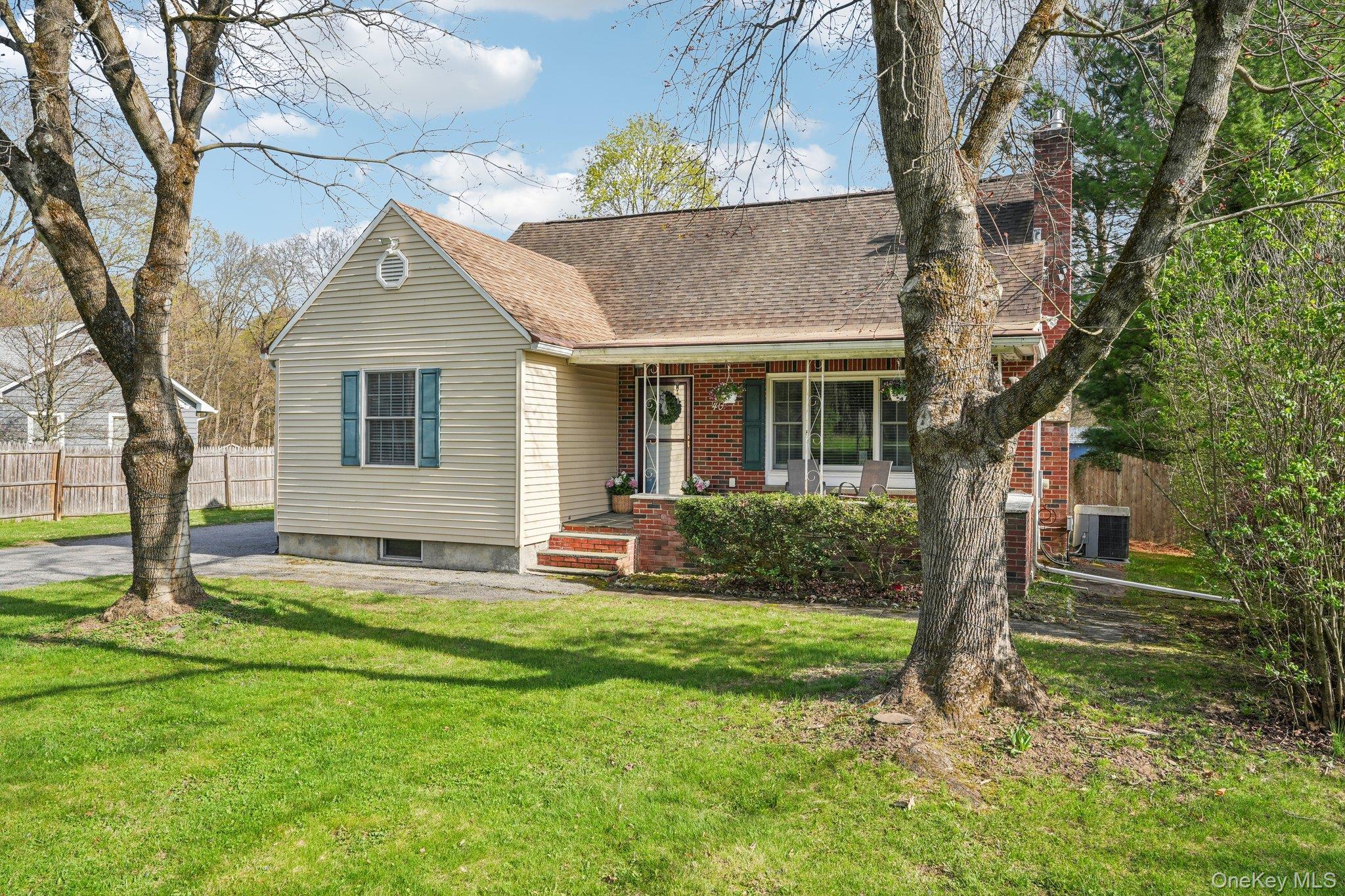 40 Widmer Road Wappingers Falls, NY 12590 - Photo 3 of 44