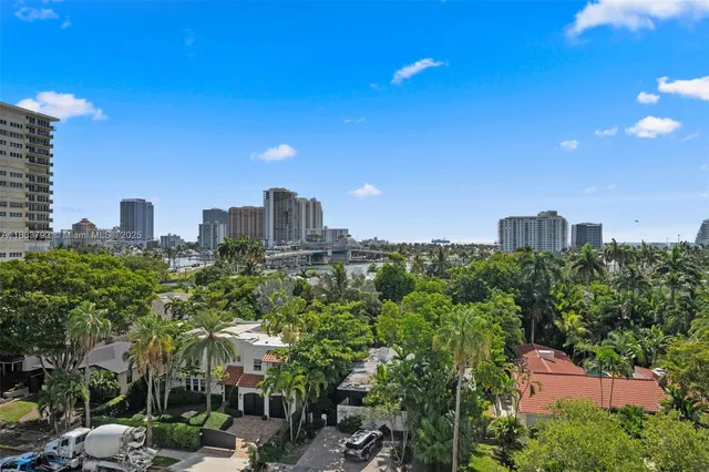 $395,000 | 401 Southeast 25th Avenue, Unit 605, Fort Lauderdale, FL 33301