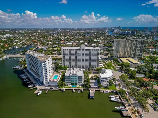 $395,000 | 401 Southeast 25th Avenue, Unit 605, Fort Lauderdale, FL 33301
