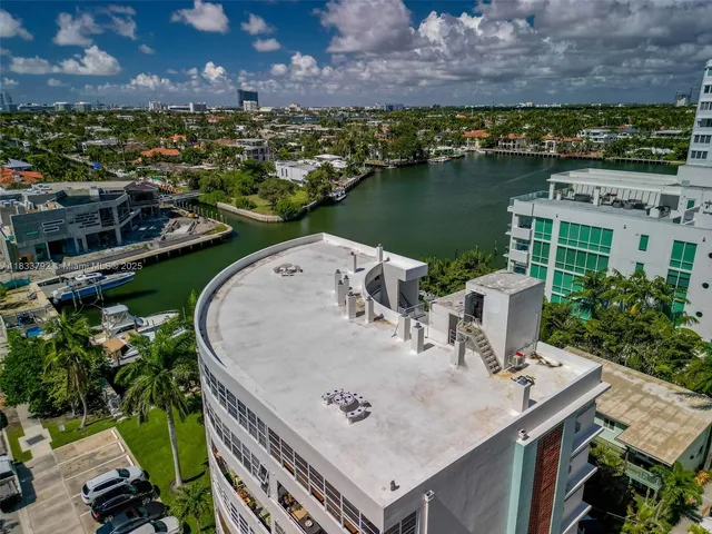 $395,000 | 401 Southeast 25th Avenue, Unit 605, Fort Lauderdale, FL 33301