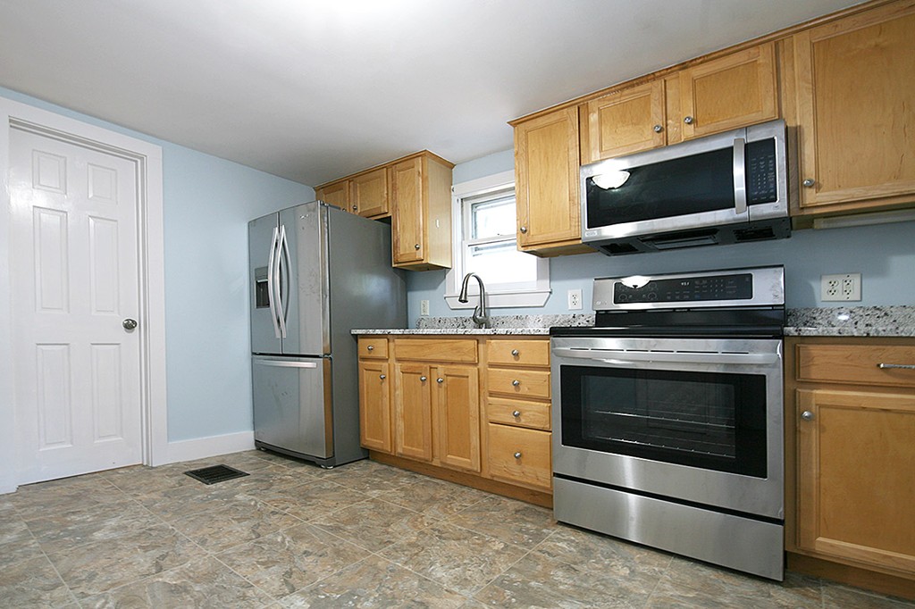 27 Turner Street, Unit 1 Salem, MA 01970 - Photo 17 of 20