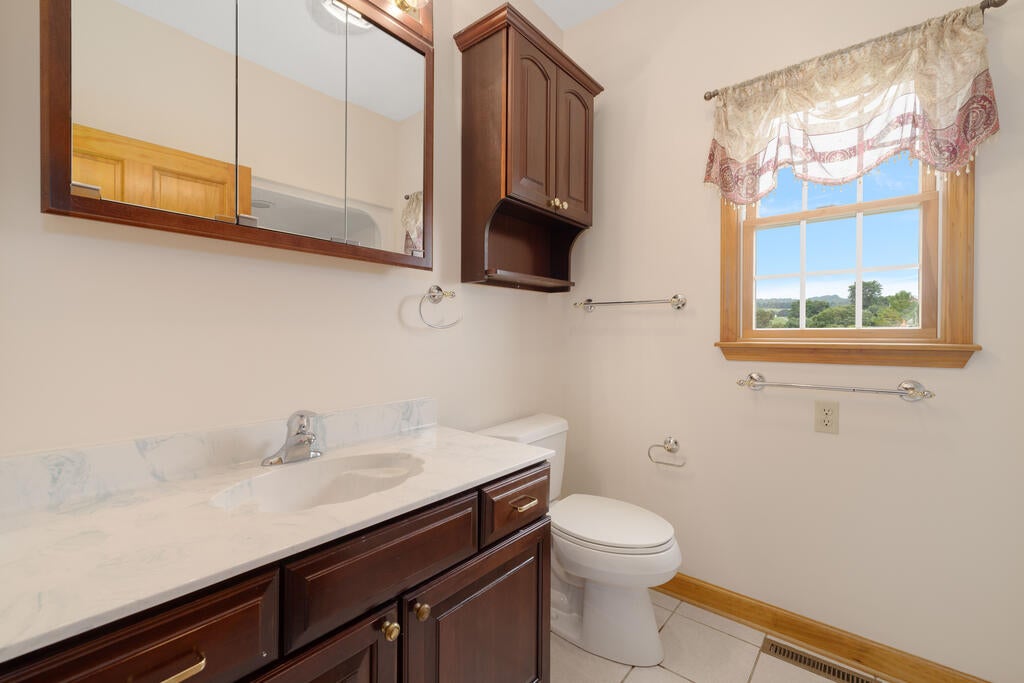 206 Valley Road Saltville, VA 24370 - Photo 47 of 90 Gallery Image 47