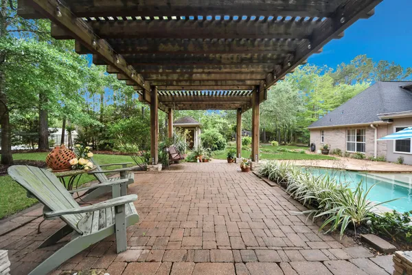 $1,200,000 | 10435 Crestwater Circle, Magnolia, TX 77354