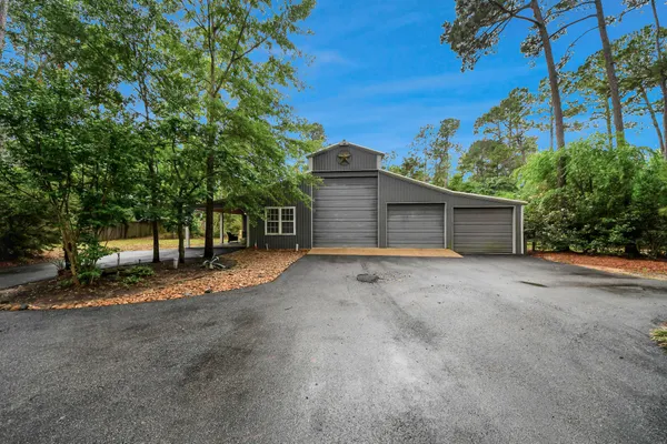 $1,200,000 | 10435 Crestwater Circle, Magnolia, TX 77354