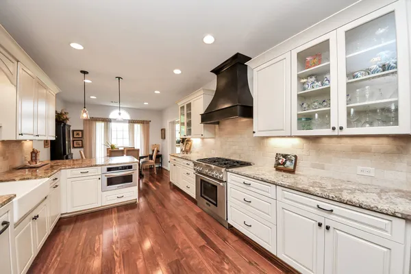 $1,200,000 | 10435 Crestwater Circle, Magnolia, TX 77354
