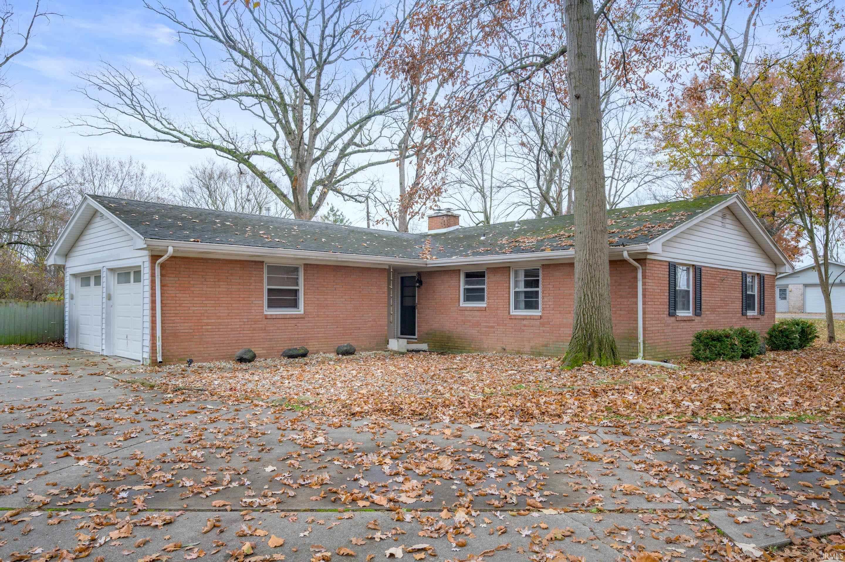 1224 Greendale Road Anderson, IN 46011 - Photo 2 of 20 Gallery Image 2