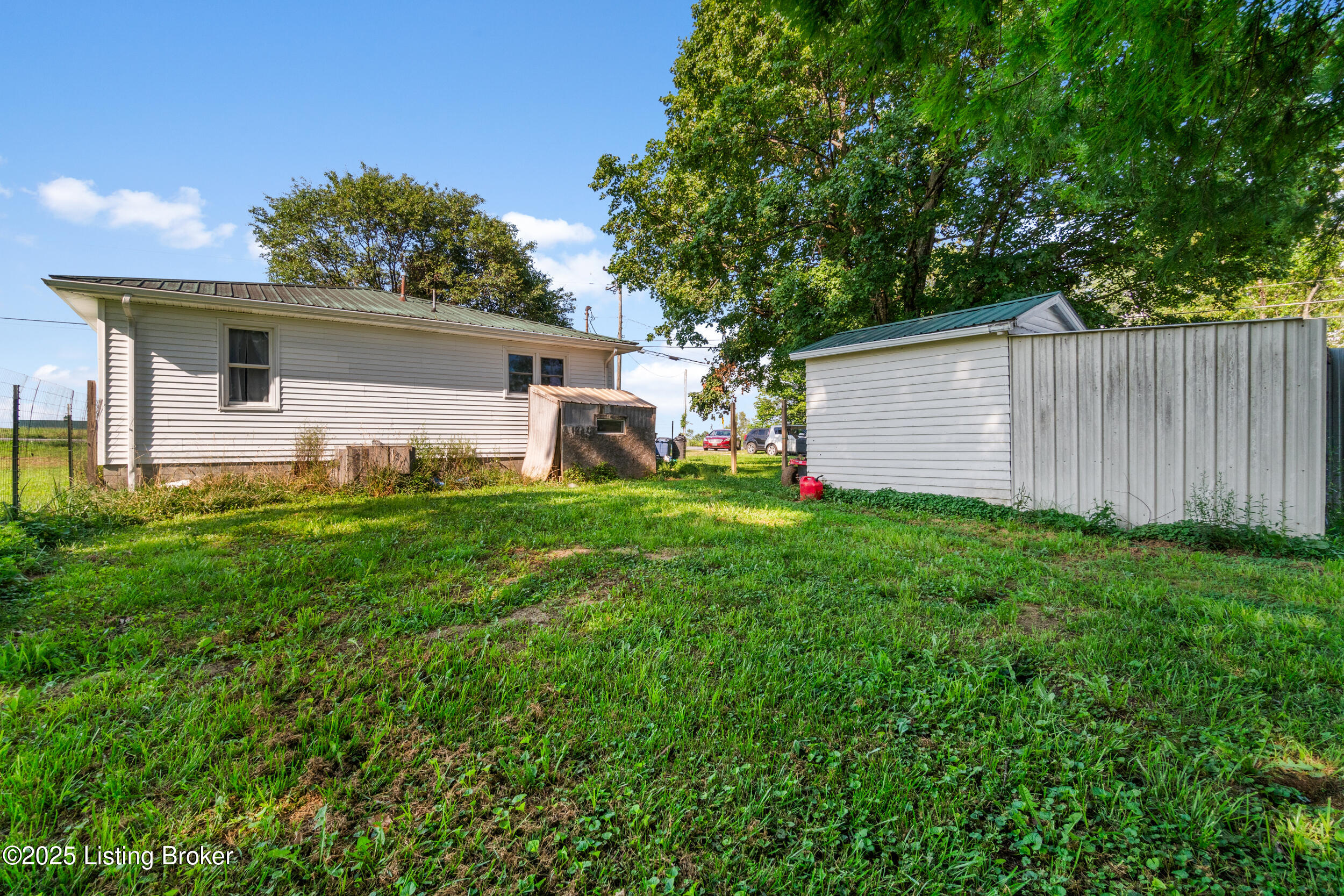 1255 Holy Cross Road Loretto, KY 40037 - Photo 26 of 28 DSC03678