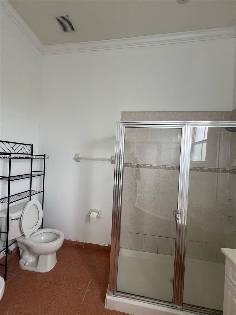 8208 Southwest 166th Place Miami, FL 33193 - Photo 24 of 37