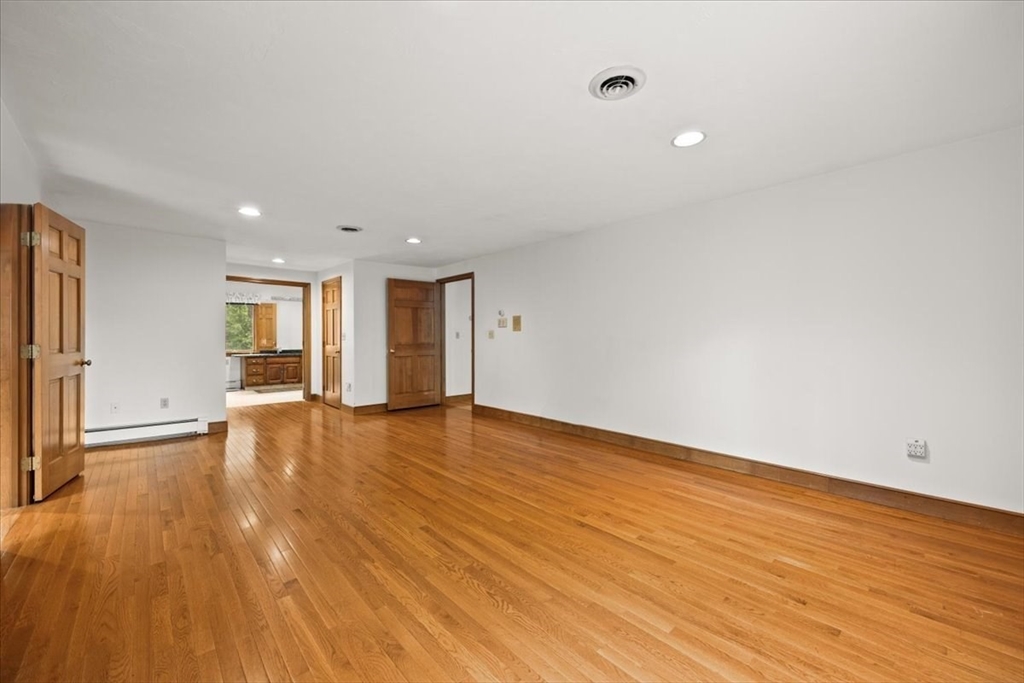 126 Sycamore Road Braintree, MA 02184 - Photo 41 of 42 Gallery Image 41