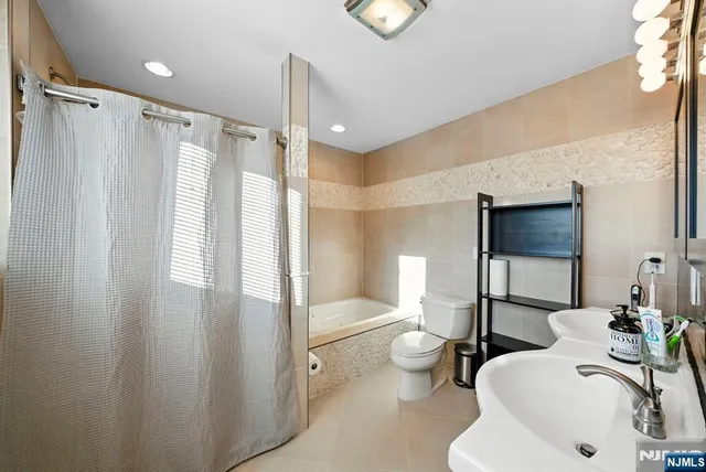 $860,000 | 320-322 Dixon Avenue, Paterson, NJ 07501