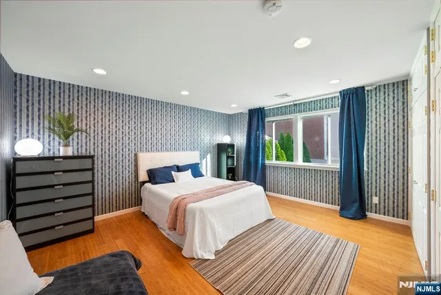 $860,000 | 320-322 Dixon Avenue, Paterson, NJ 07501