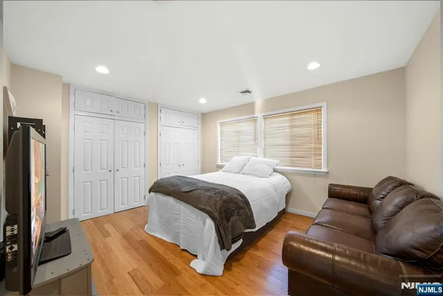 $860,000 | 320-322 Dixon Avenue, Paterson, NJ 07501