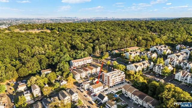 $860,000 | 320-322 Dixon Avenue, Paterson, NJ 07501