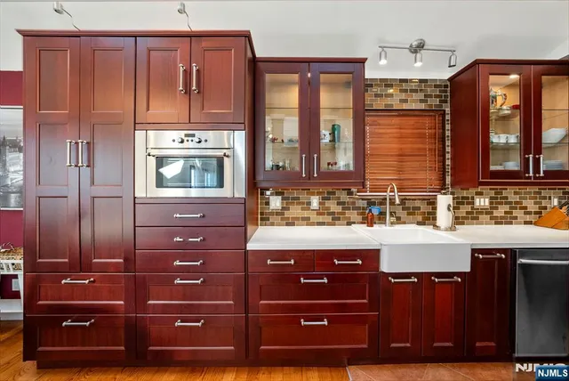 $860,000 | 320-322 Dixon Avenue, Paterson, NJ 07501