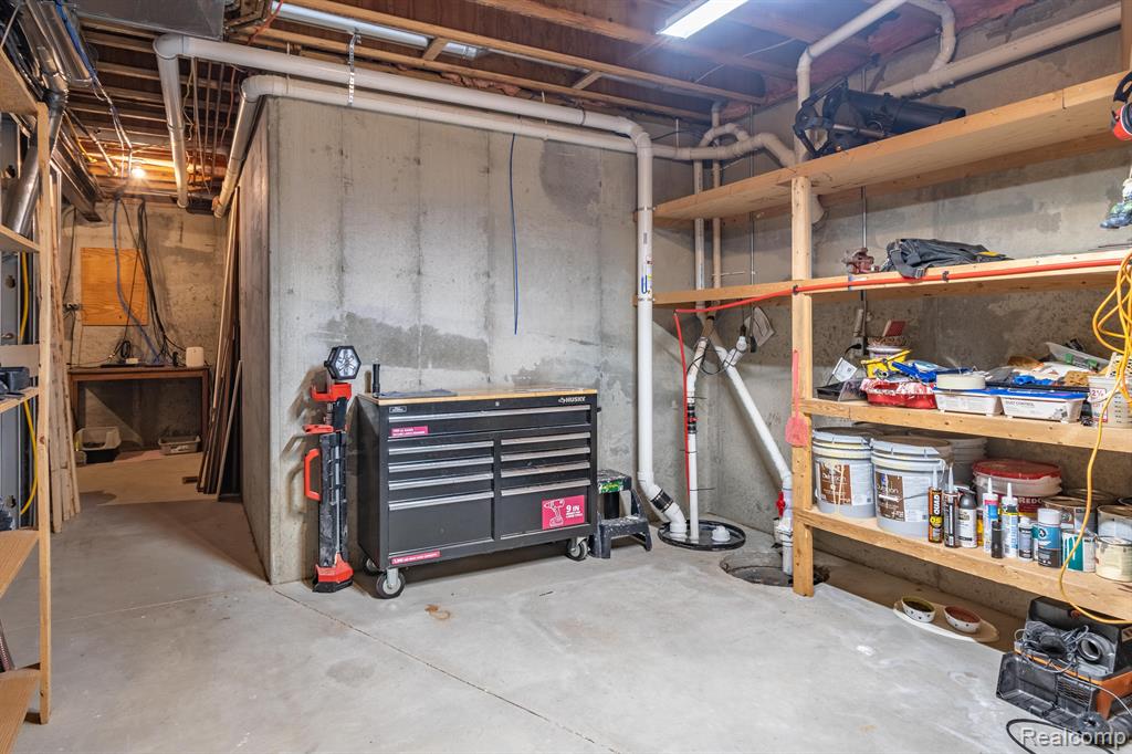 256 Inverness Highland, MI 48357 - Photo 68 of 99 Gallery Image 68
