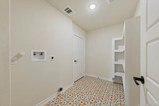 $470,000 | 246 Sprucewood Lane, San Antonio, TX 78216