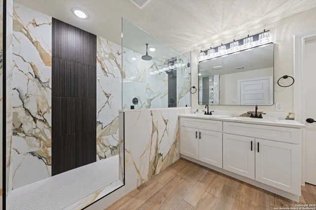 $470,000 | 246 Sprucewood Lane, San Antonio, TX 78216