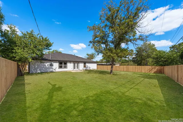 $470,000 | 246 Sprucewood Lane, San Antonio, TX 78216