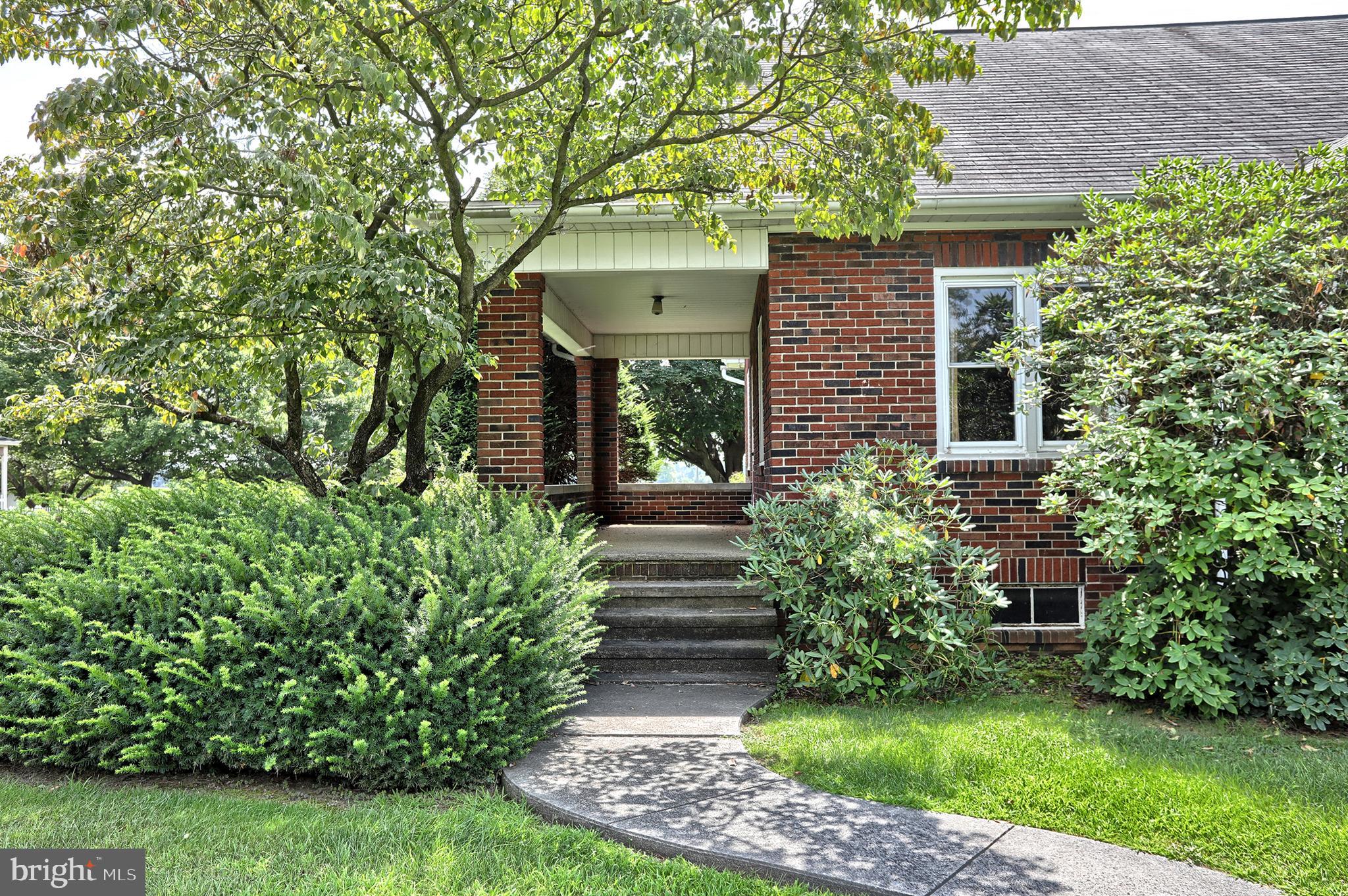 1321 Birch Road Lebanon, PA 17042 - Photo 7 of 31 Gallery Image 7