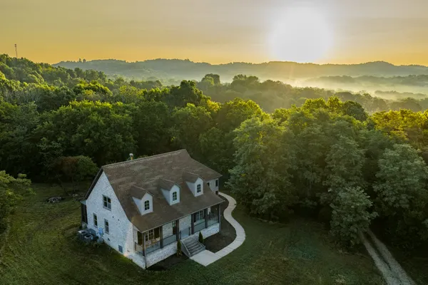 $1,499,000 | 128 Leath Lane, Bethpage, TN 37022