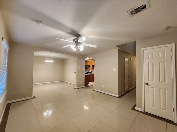 $1,895 | 11111 Valley Kings Drive, Houston, TX 77089